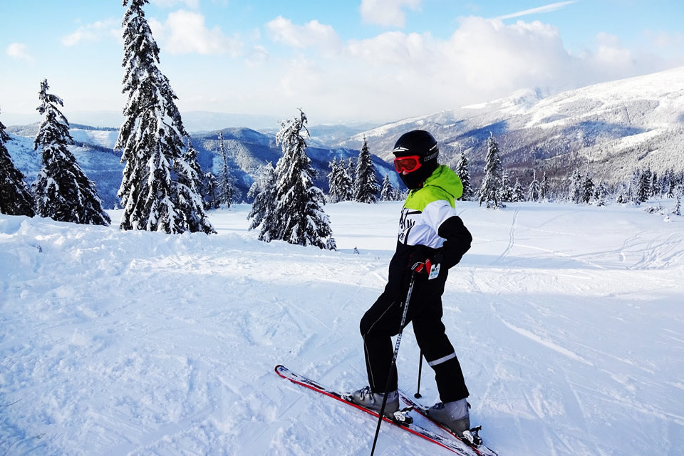 Come proteggersi dal freddo estremo durante lo sci