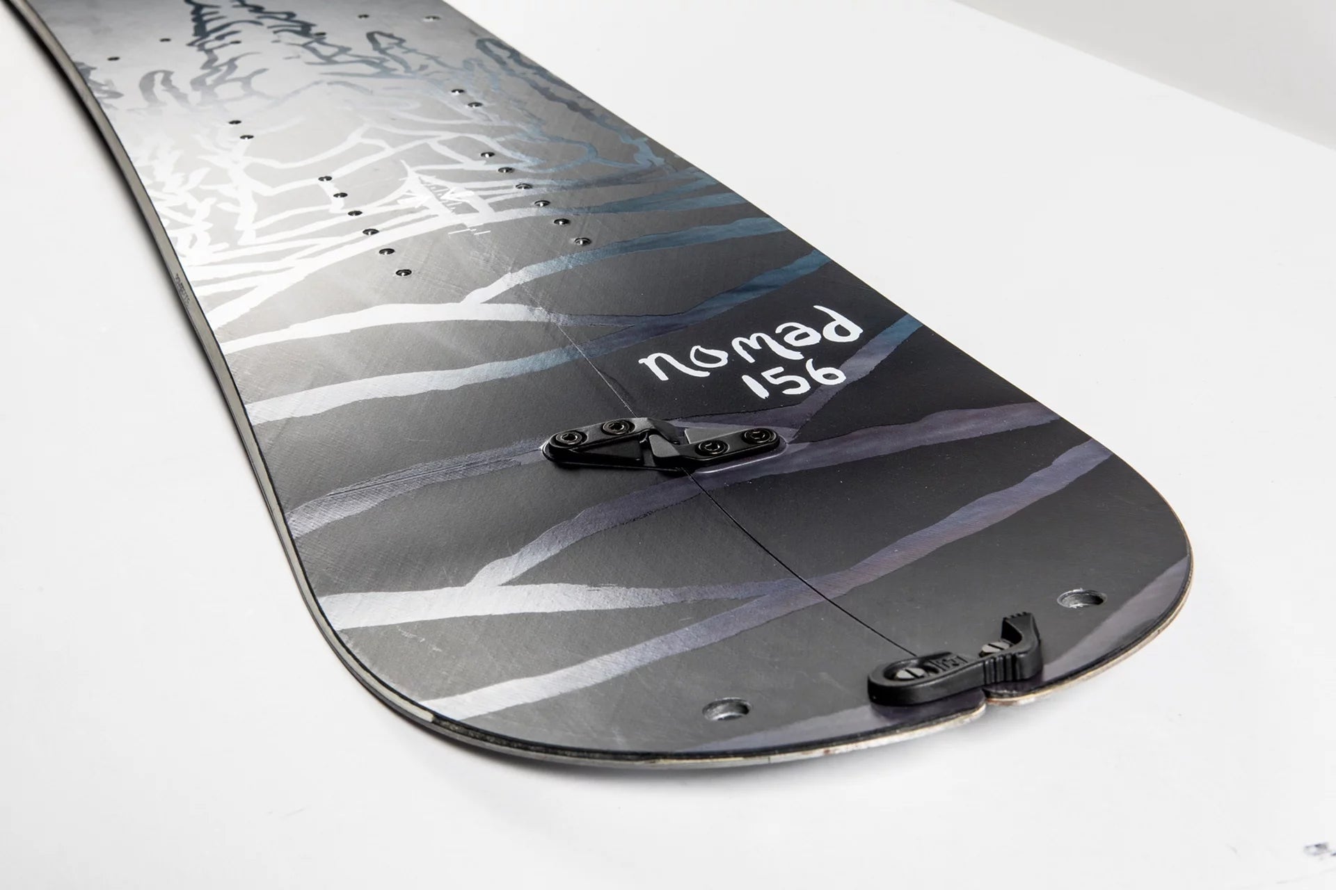 Nomad Kit Splitboard Tavola Splitboard + Pelli